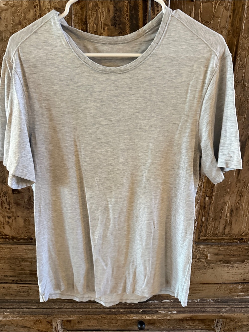 lululemon athletica Men's Heather Light Gray Crew Neck Tee